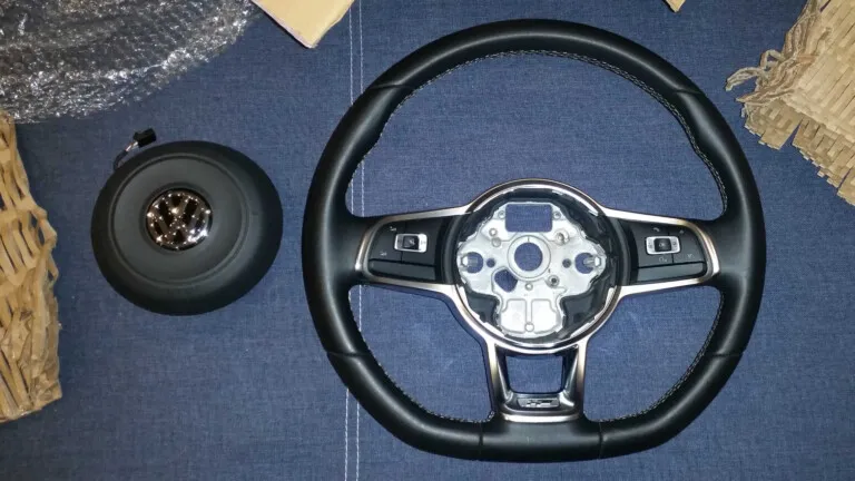 Multi function steering wheel — teaser