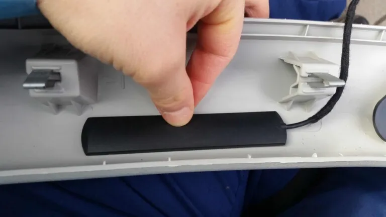 GSM Antenna for Premium Bluetooth 5N0 and 3C8