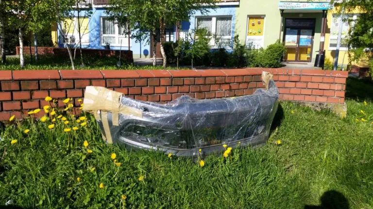 R-Line front bumper — stage 1