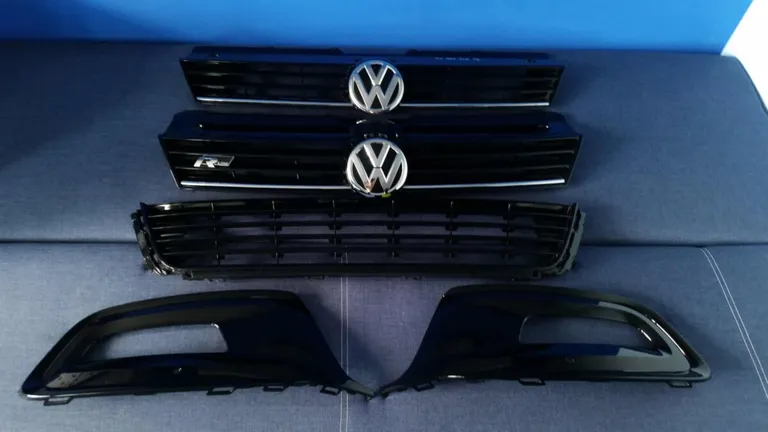 R-Line front bumper — stage 2 (glossy black grills)