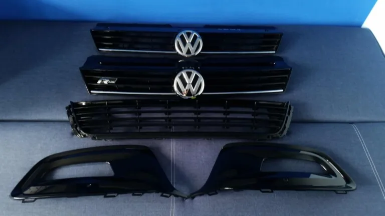 R-Line front bumper — stage 2 (glossy black grills)