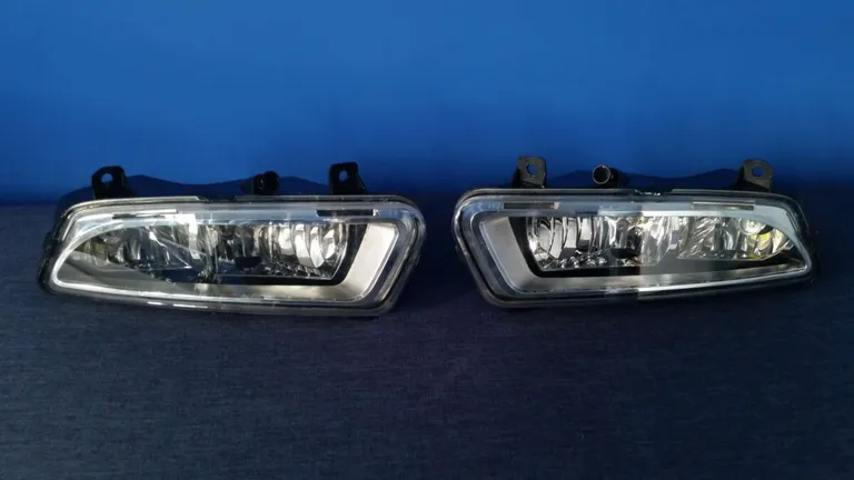 R-Line/GTI fog lights + OSRAM H8 Cool Blue Intense XenonLook 4200K