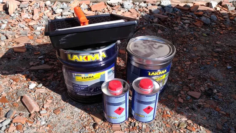 Painting the concrete floor in the garage