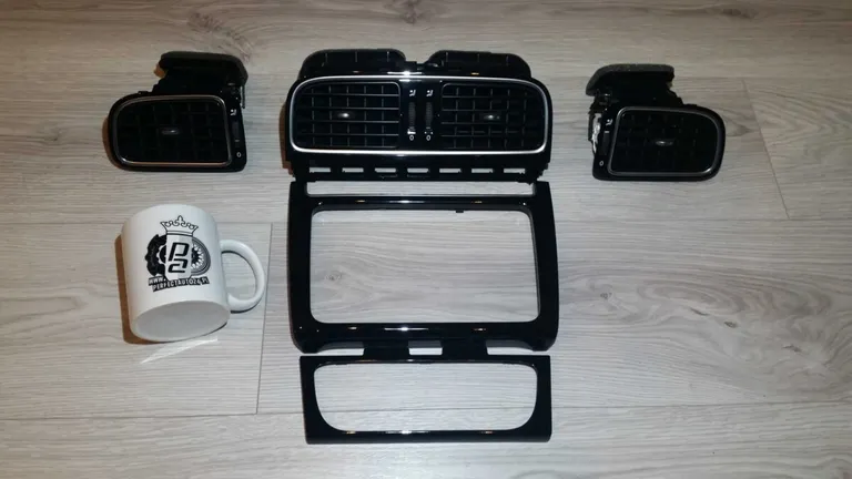 Gloss Black Dashboard Vents + Radio Frame + Climatronic Cover — Polo 6R R-Line/GTI