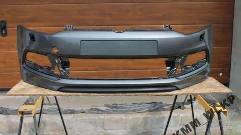 R-Line front bumper — teaser