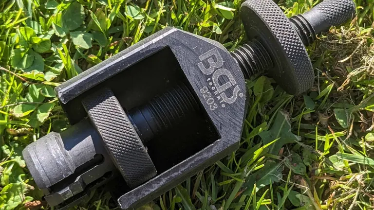 T40148 - Cigarette Lighter Socket Removal Tool for VAG Group