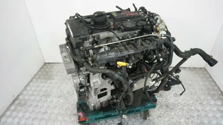 2.0 TSI engine from Scirocco R &#8211; teaser