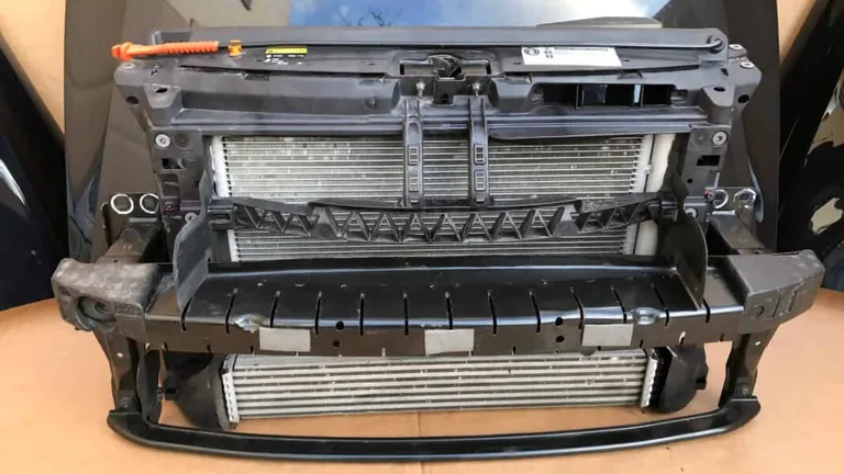 Kompletny pas przedni z 1.8 TSI (chłodnica, intercooler, wentylatory)