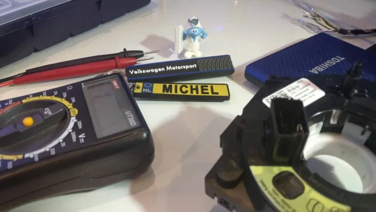 Broken airbag clock spring — diagnosis and replacement