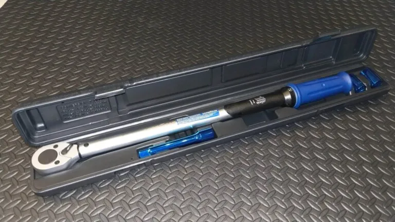 Goodyear 75521 Wheel Wrench 17/19 mm + Goodyear 75522 Torque wrench 42-210 Nm