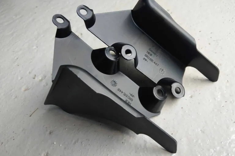 OEM front brake cooling air guides