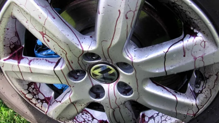 The perfect rim cleaner &#8211; SONAX Xtreme