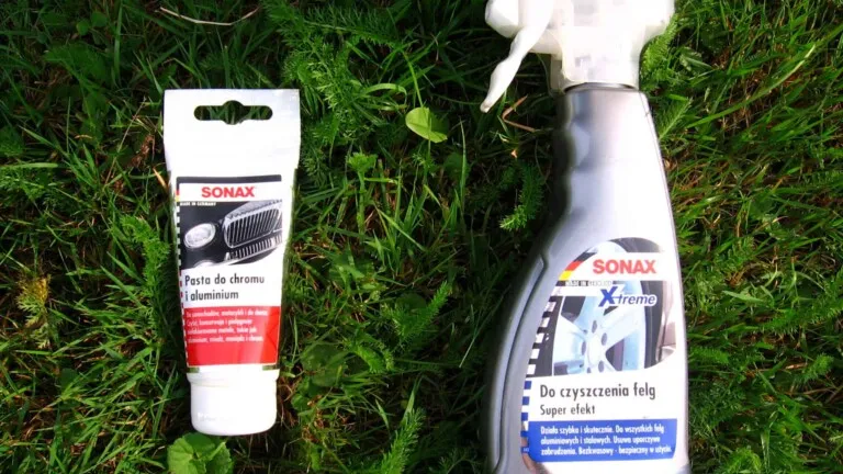 Cleaning the exhaust tip