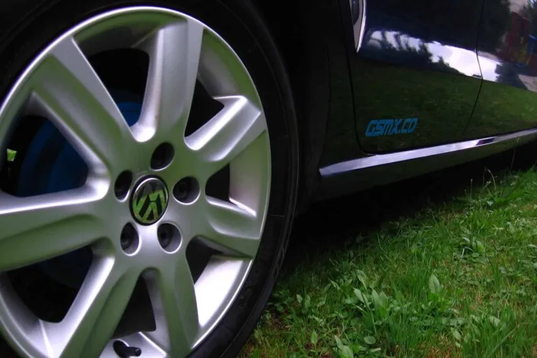 Discreet link on the Pola