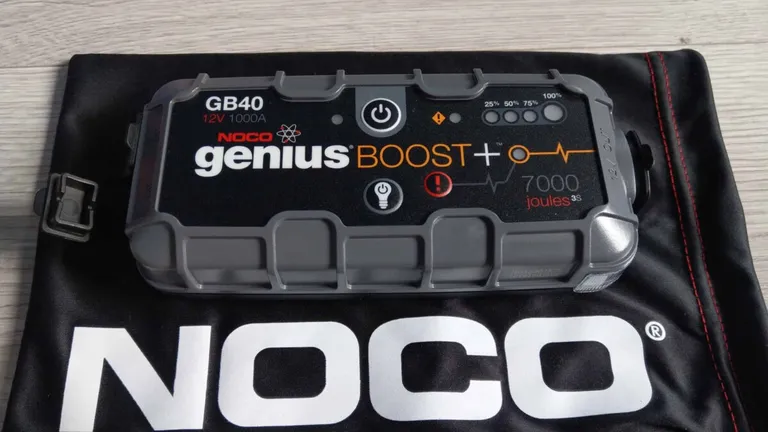 NOCO GB40 GENIUS BOOST+ JUMP STARTER 12V 1000A +  Protective Case GBC013
