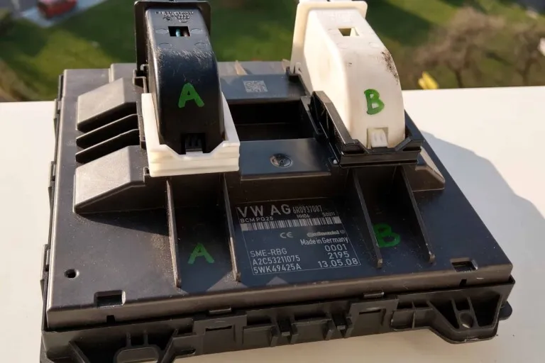 BCM PQ25: T73a &#038; T73b &#8211; pinout system