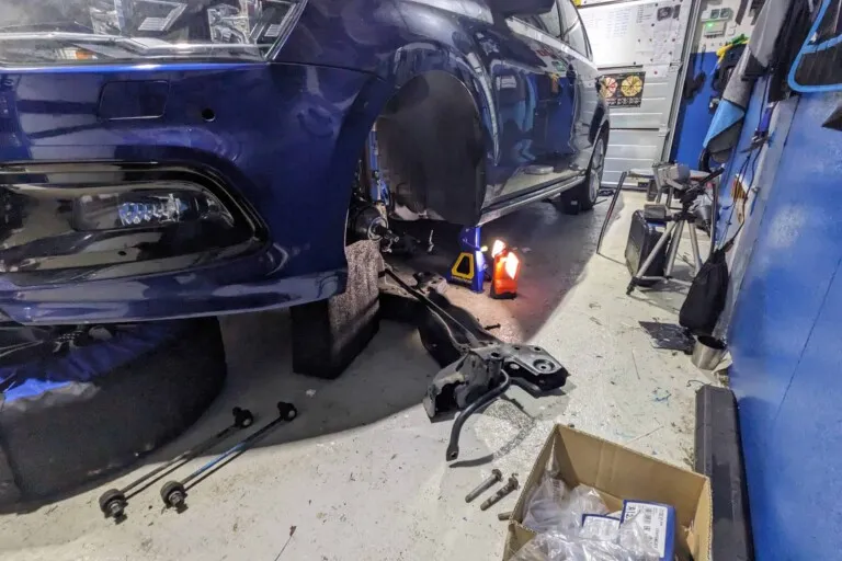 Removal of rusted parts from the front axle