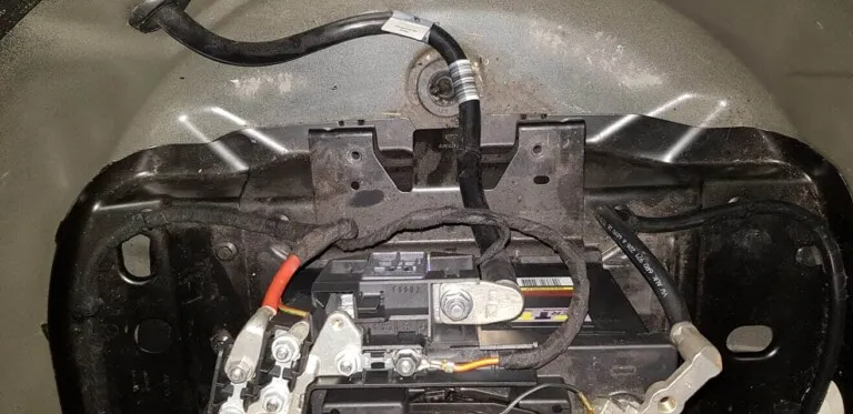 Disconnecting the battery