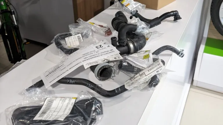 Engine bay cleanup: new coolant hoses, PCV valve, etc.