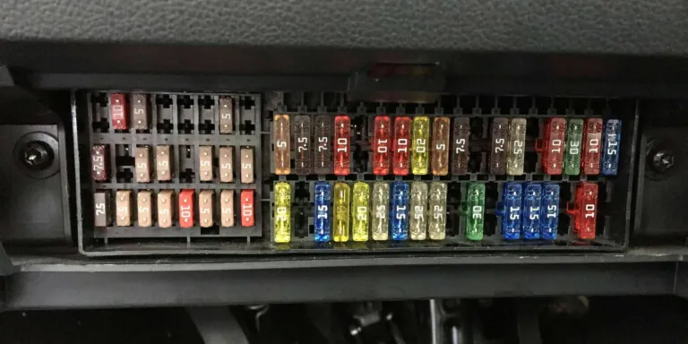 Removing fuse box