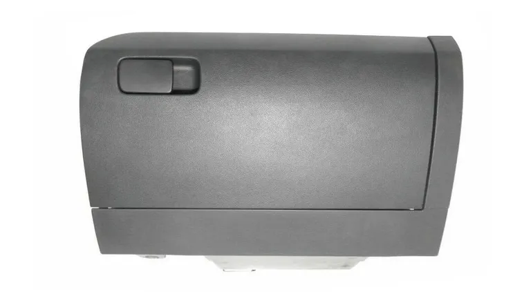 Demontaż schowka na rękawiczki