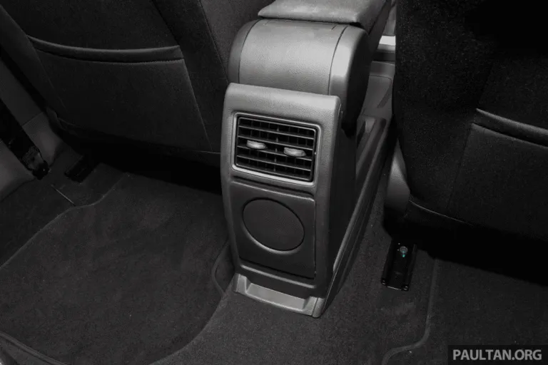 Rear ventilation in the armrest – Polo 6R IND&MY / Skoda Rapid / Vento