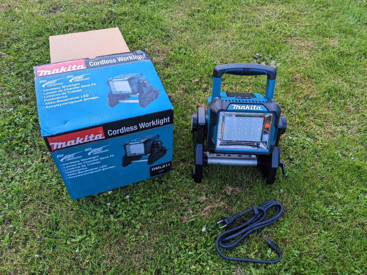 Makita DML811