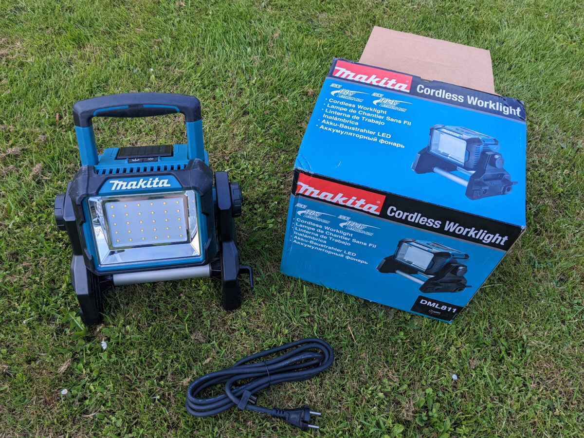 Makita DML811