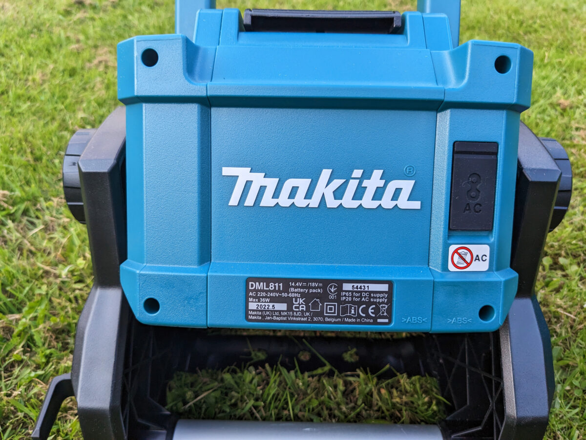 Makita DML811