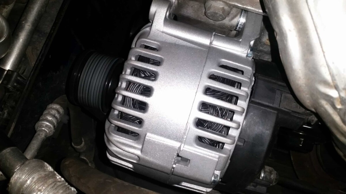 thumbnail image 2 of Valeo 140A Alternator For Audi A4 B6 B7 A6 C5 Avant 1.8T 2.0 Quattro FSI – Refurbished 2 of 6